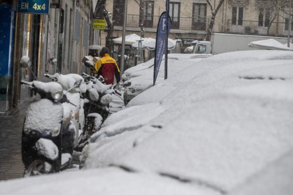 Alerta roja en Madrid por las fuertes nevadas que deja Filomena (FOTOS)