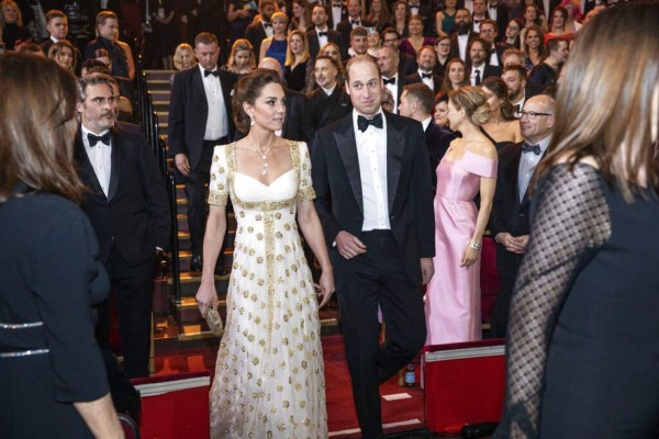 FOTOS: Así lució Kate Middleton en los BAFTA 2020 con vestido reciclado