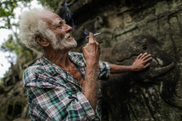 FOTOS: Artista ermitaño esculpe rocas en una montaña de Nicaragua