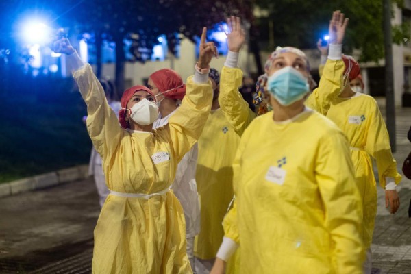 FOTOS: Europa empieza a salir poco a poco del confinamiento, pero se vislumbra recesión