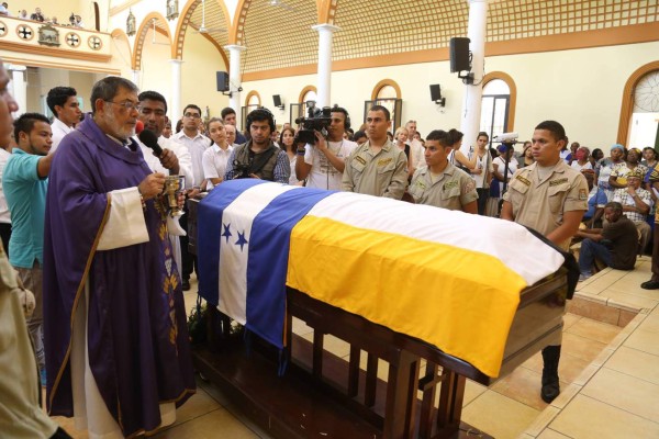 Así fue la despedida de Guillermo Anderson en La Ceiba