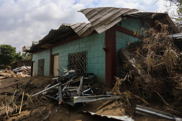 Iota se fue pero el sufrimiento no acaba: Así luce Honduras sumergida en la destrucción (FOTOS)