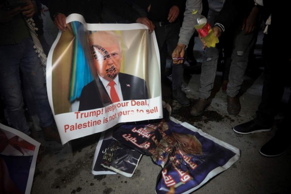 Palestinos dicen no al plan de paz de Trump y realizan fuertes protestas (FOTOS)  