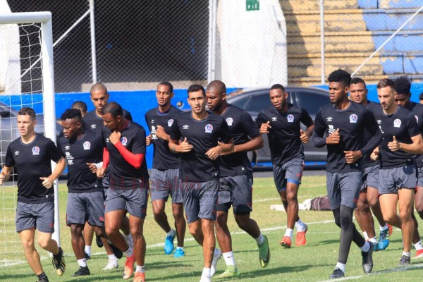 FOTOS: Motivados y pensando en el Comunicaciones, así entrenó Olimpia