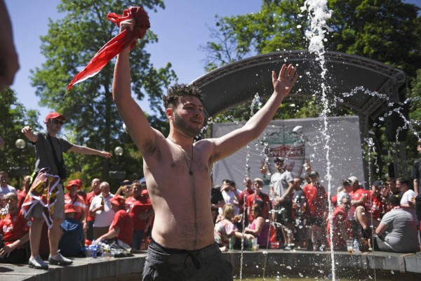 El ambiente en el estadio de Kiev antes de la final entre Real Madrid y Liverpool en la Champions League