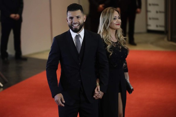 Boda Lio Messi y Antonella : Invitados posan en la alfombra roja