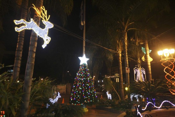 El espíritu de la Navidad ilumina Tegucigalpa