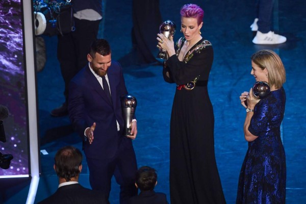 El sensual vestido de la polémica Rapinoe en la gala The Best