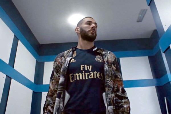 Real Madrid presenta su segunda camiseta para la temporada 2019-2020 y sorprende al incluir a Bale y a Keylor