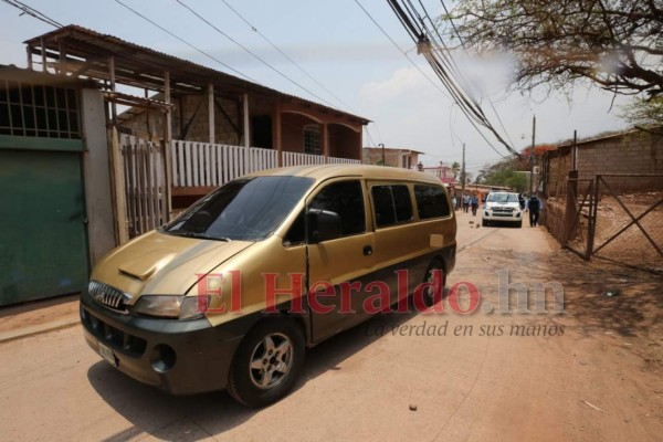 Disturbios en La Era: vecinos se oponen a entierros por miedo al Covid-19 (FOTOS)