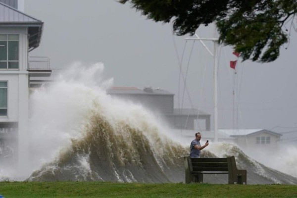 Huracán Ida revive el trauma de Katrina: terror y destrucción en Nueva Orleans