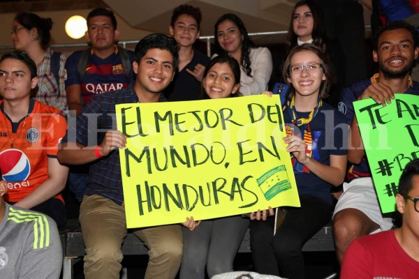 Fotos: Los momentos que no viste en TV de la llegada de Ronaldinho a Honduras