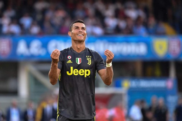 Así fue el debut de Cristiano Ronaldo en el duelo Juventus-Chievo