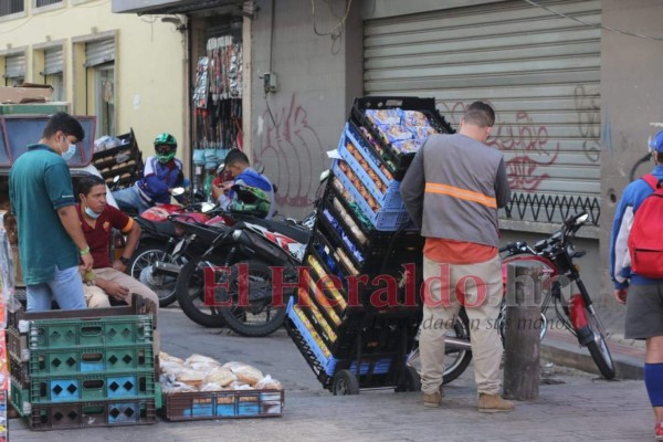 FOTOS: Ventas avanzan progresivamente en el quinto día de reapertura