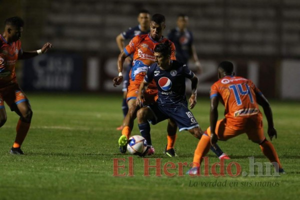 Lo que no se vio de Lobos vs Motagua: expulsiones, abrazos y goles