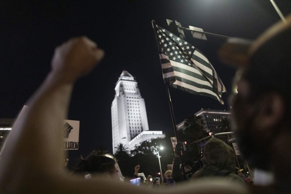 FOTOS: Ni el mal clima frena protestas antirracistas en Estados Unidos