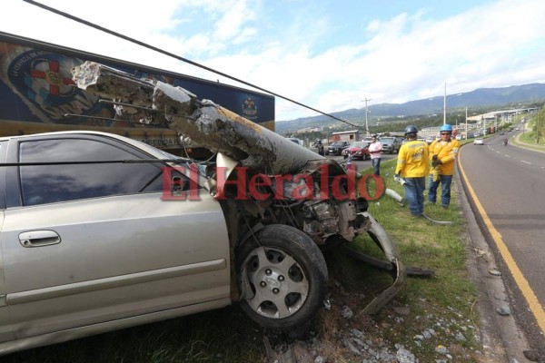 ¡Evitó atropellar un perro y chocó! Las imágenes que no vio del accidente en el anillo periférico