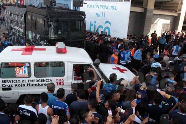 El Estadio Nacional no cumple con las normas FIFA...