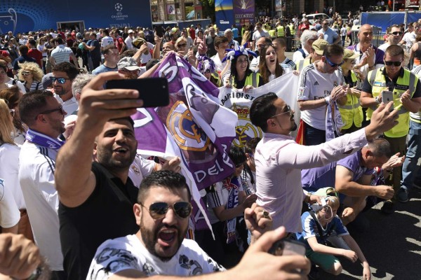 El ambiente en el estadio de Kiev antes de la final entre Real Madrid y Liverpool en la Champions League