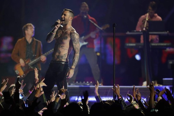 Las fotos del espectáculo de Maroon 5 en el medio tiempo del Super Bowl 53