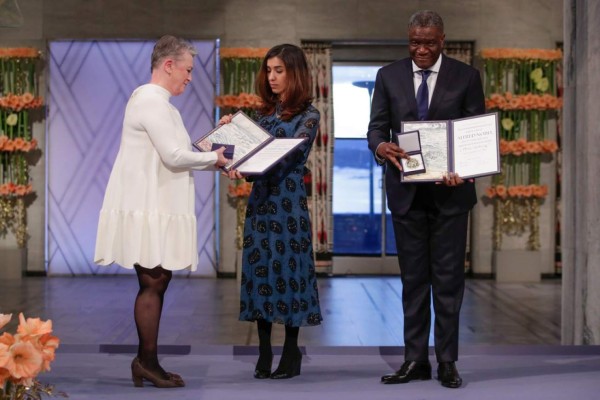 Así fue la entrega de los Premios Nobel de la Paz 2018 a Murad y Mukwege