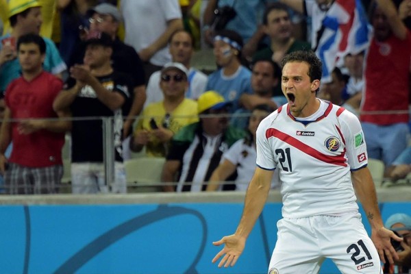 Costa Rica da una gran sorpresa y gana 3-1 a Uruguay