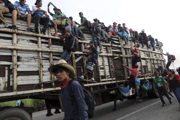 Las desgarradoras fotos de los hondureños de la caravana migrante a su llegada a Oaxaca, México