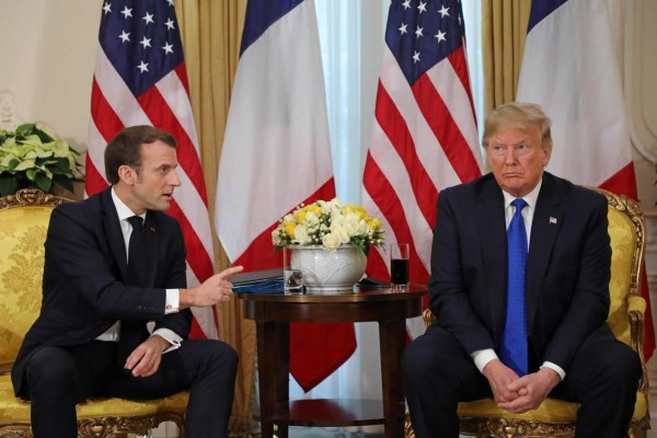 Los gestos indiferentes de Trump en reunión con Macron