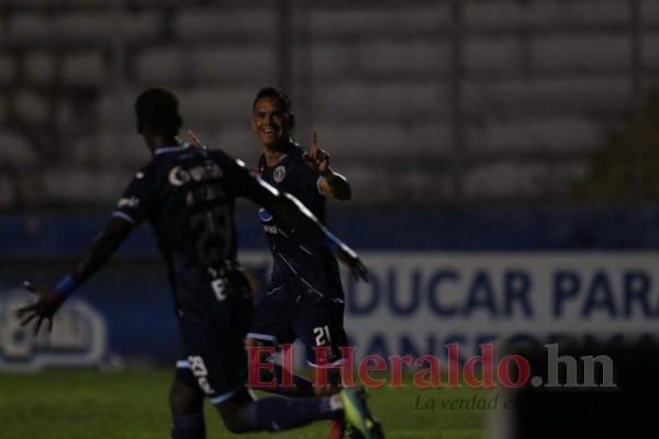 Lo que no se vio de Lobos vs Motagua: expulsiones, abrazos y goles