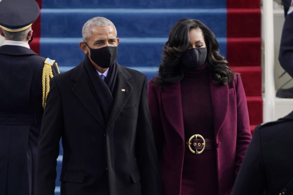 Michelle Obama impacta con poderoso look en investidura de Biden