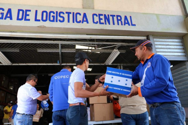 FOTOS: En tres aviones fue enviada ayuda humanitaria de Honduras a Venezuela