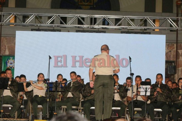 Concurrida fiesta, fe y talento en honor a la Virgen de Suyapa en el 271 aniversario