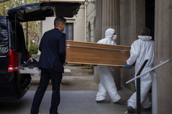 FOTOS: Una España de luto continúa sumando miles de muertos por Covid-19