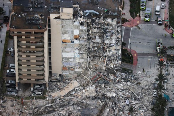 Las impactantes imágenes del derrumbe de un edificio en Miami