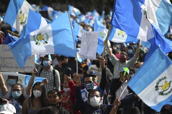 FOTOS: 14 datos para entender las masivas protestas en Guatemala