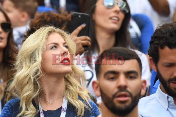 Las hermosas mujeres que adornan el Mundial de Rusia 2018 en el duelo Dinamarca vs Francia