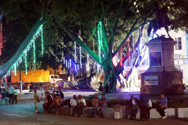 Se encienden las luces de la Navidad en la capital de Honduras