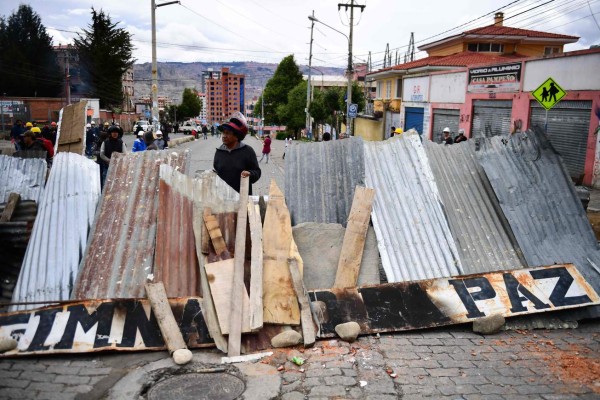 FOTOS: Buses quemados y destrozos en Bolivia tras renuncia de Evo Morales