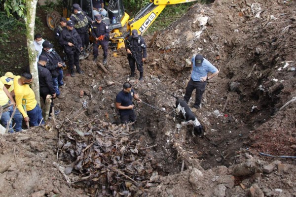 Intensa búsqueda de Flor María García, joven madre salvadoreña que lleva tres meses desaparecida