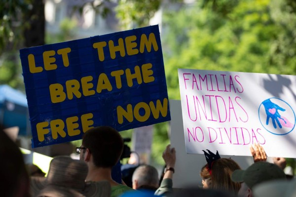 Estados Unidos sale a las calles para protestar por las duras políticas antiinmigrantes de Donald Trump