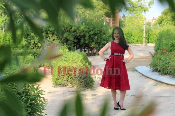 Elegante y simpática, así era la reina de belleza hondureña que murió en España