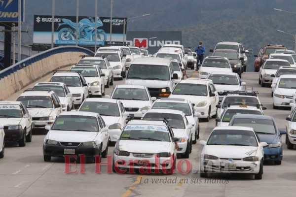 Paro de taxistas: las imágenes del bloqueo y colapso en Tegucigalpa