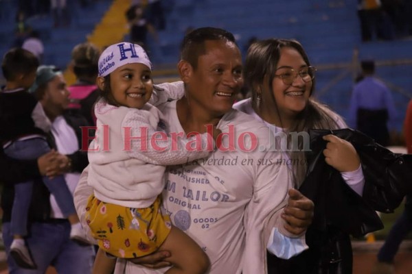 No se vio en TV: Regaños, visitas y mejores jugadas en el duelo de Honduras vs El Salvador