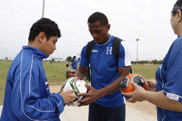 Entrenamiento de la Selección de Honduras en las canchas del Houston Dynamo