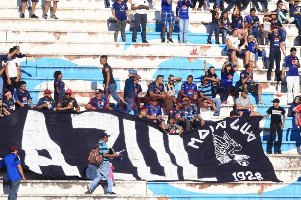 FOTOS: La hinchada infantil puso el ambientazo en el clásico Motagua vs Real España