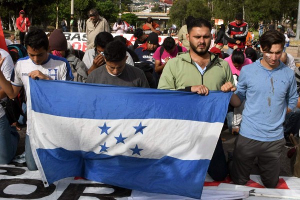 Violencia y represión en manifestación de simpatizantes de Alianza de Oposición