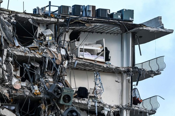 Las impactantes imágenes del derrumbe de un edificio en Miami