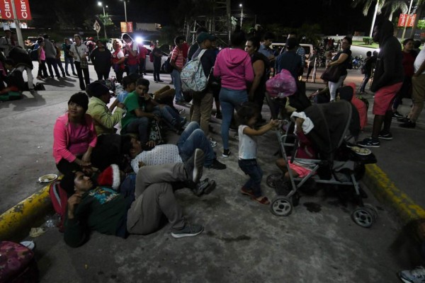 FOTOS: Caravana migrante saldrá desde Honduras en duro viaje hacia EE UU