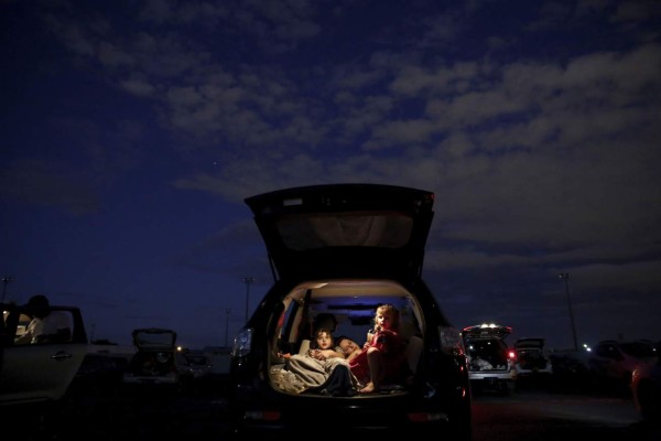 Fotos: Autocine en Brasil, para huir de la pesadilla del Covid-19