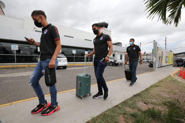 Olimpia viajó con 14 bajas a su gira por Estados unidos (FOTOS)